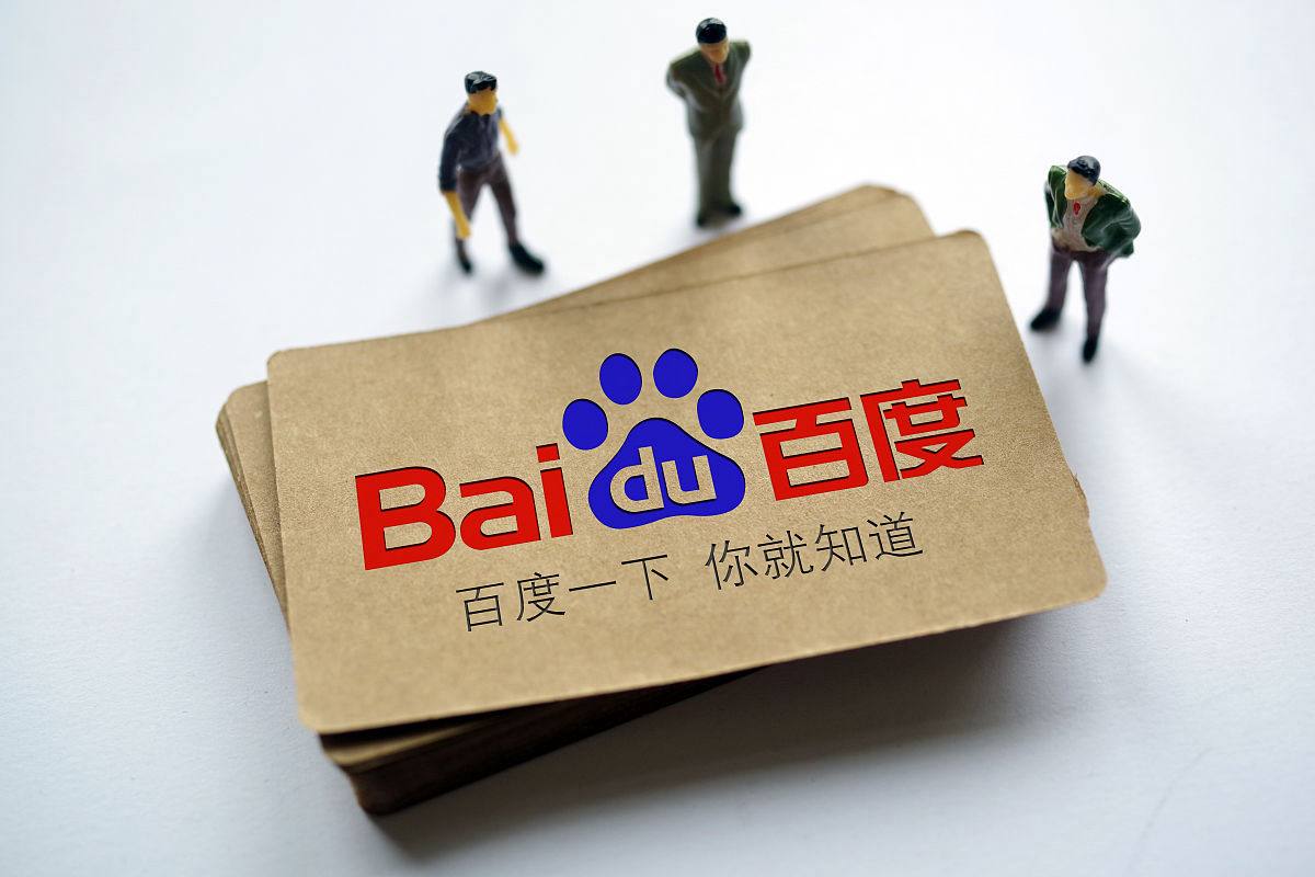 彭小苒换发型了